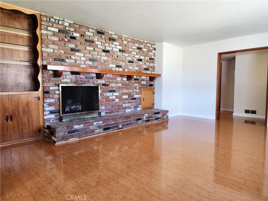 719 S Aldenville Avenue Property Photo 14