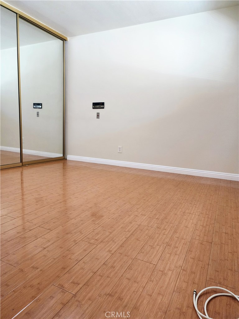 719 S Aldenville Avenue Property Photo 38