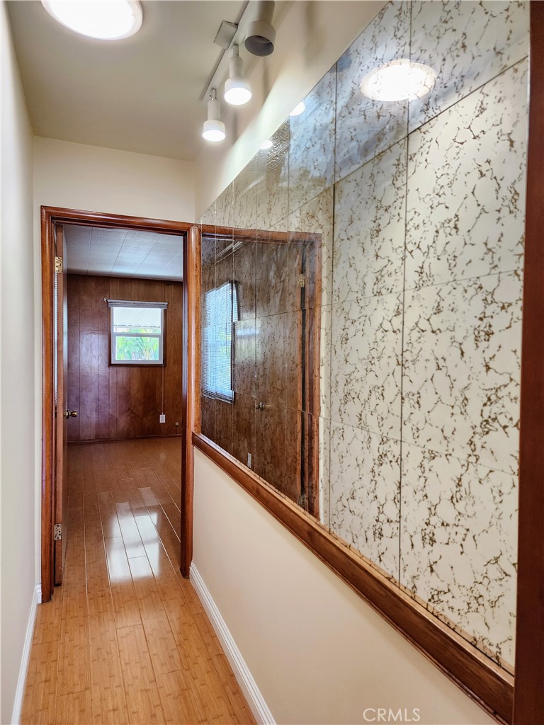 719 S Aldenville Avenue Property Photo 39