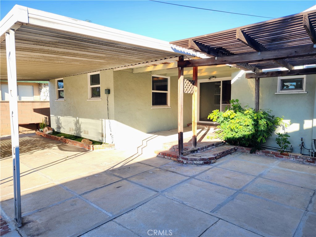 719 S Aldenville Avenue Property Photo 44