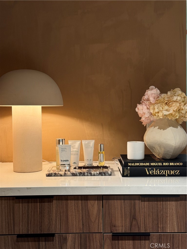 Melrose Avenue Property Photo 4