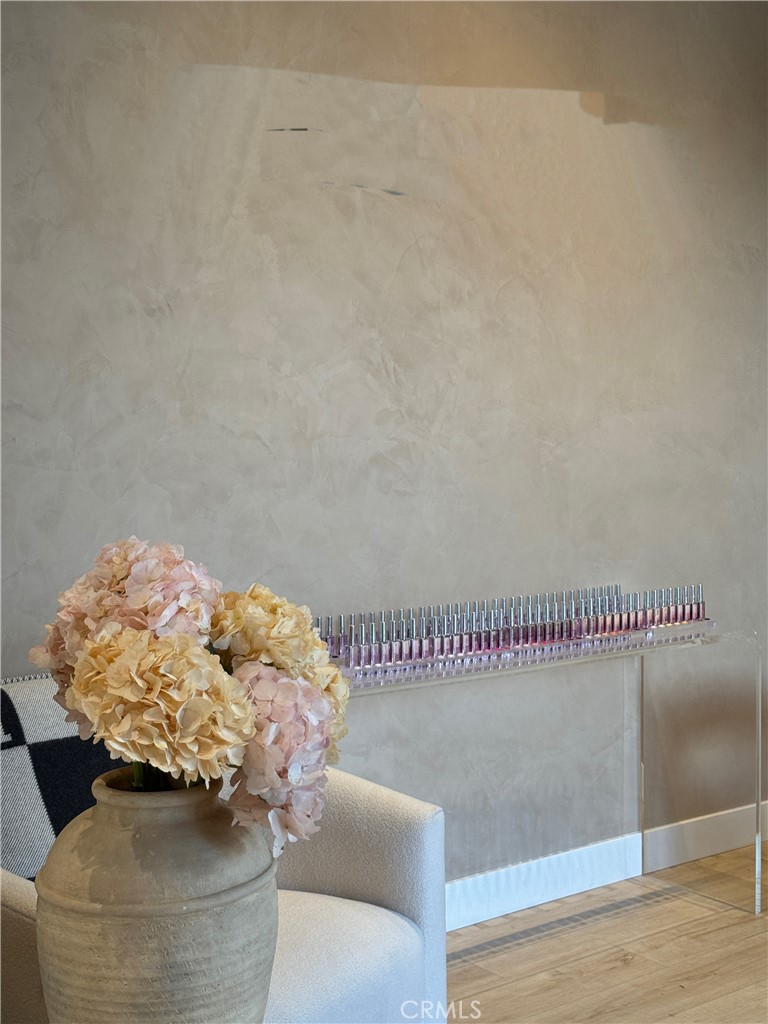 Melrose Avenue Property Photo 7
