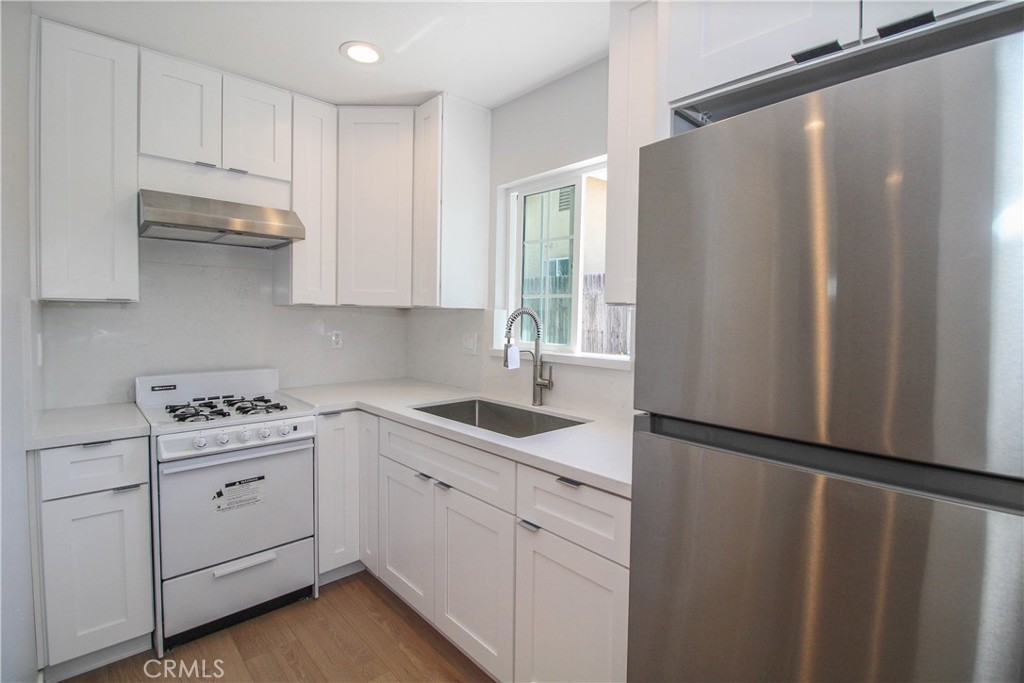 19369 Dairen B Property Photo 6
