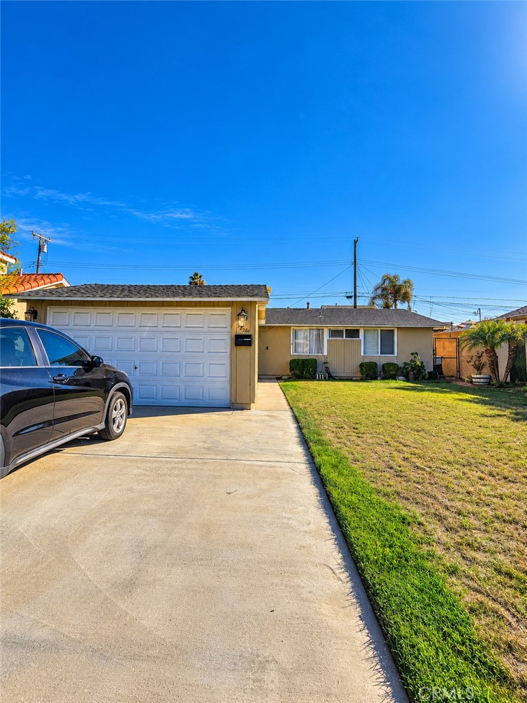 12240 Dune Property Photo 1