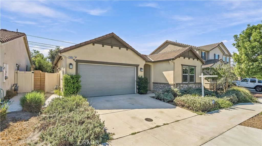3400 E Foxglove Property Photo 11
