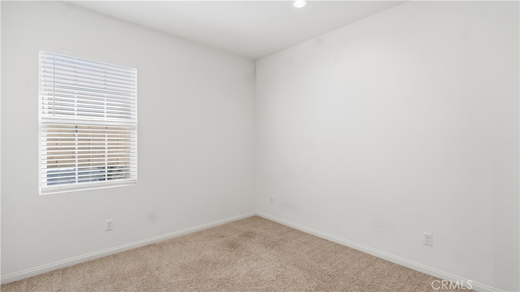 3400 E Foxglove Property Photo 32