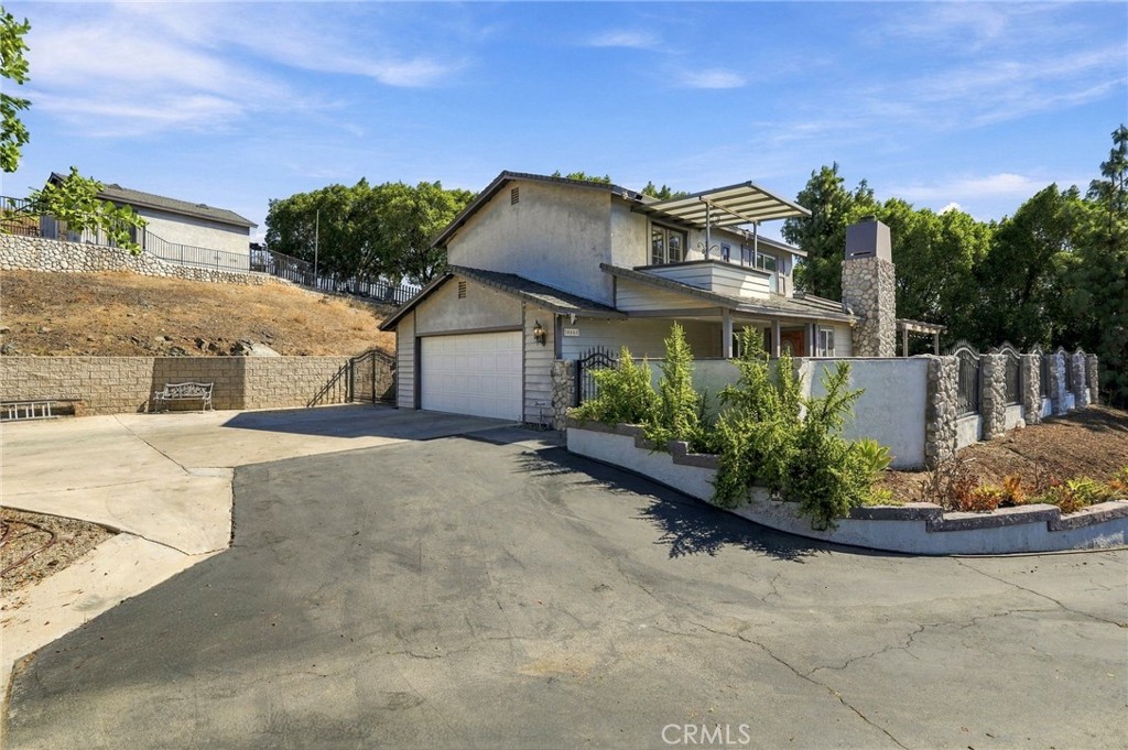 19015 Envoy Property Photo 6