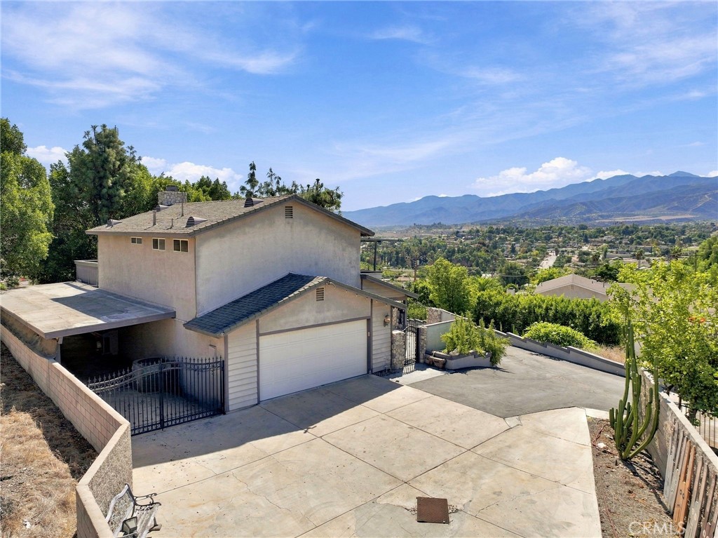 19015 Envoy Property Photo 7