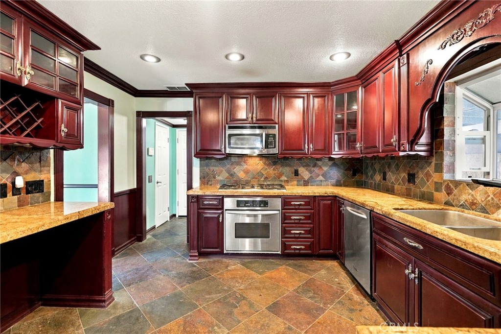 19015 Envoy Property Photo 20