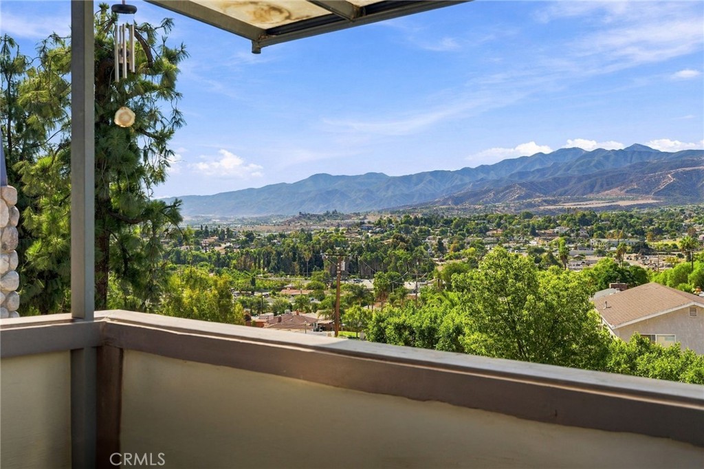 19015 Envoy Property Photo 35