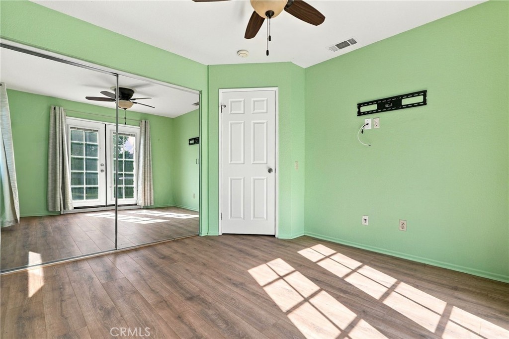 19015 Envoy Property Photo 36