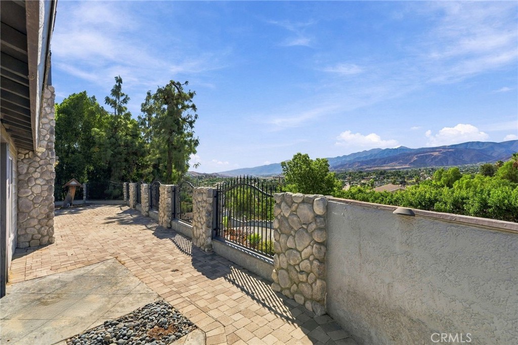 19015 Envoy Property Photo 49