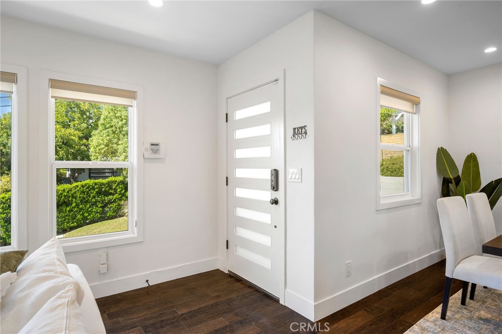 334 Hill Property Photo 4