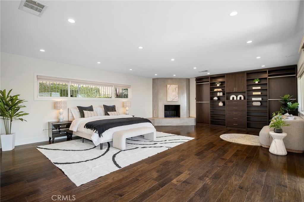 334 Hill Property Photo 15