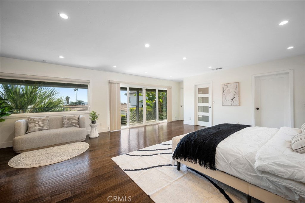334 Hill Property Photo 17