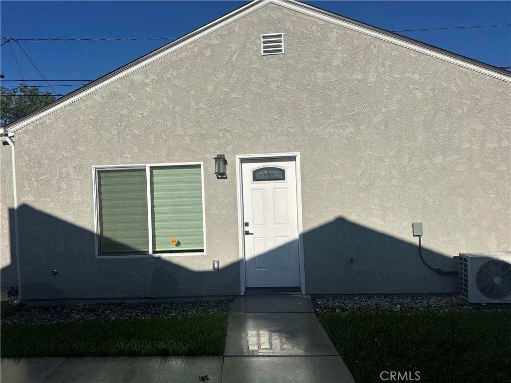 11439 Freer St Property Photo 1