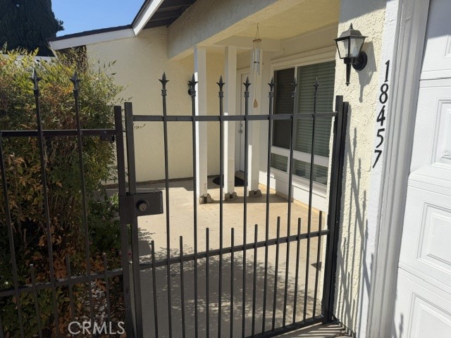 18457 Santar Property Photo 3