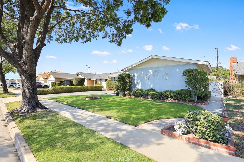 6869 San Bruno Property Photo 7