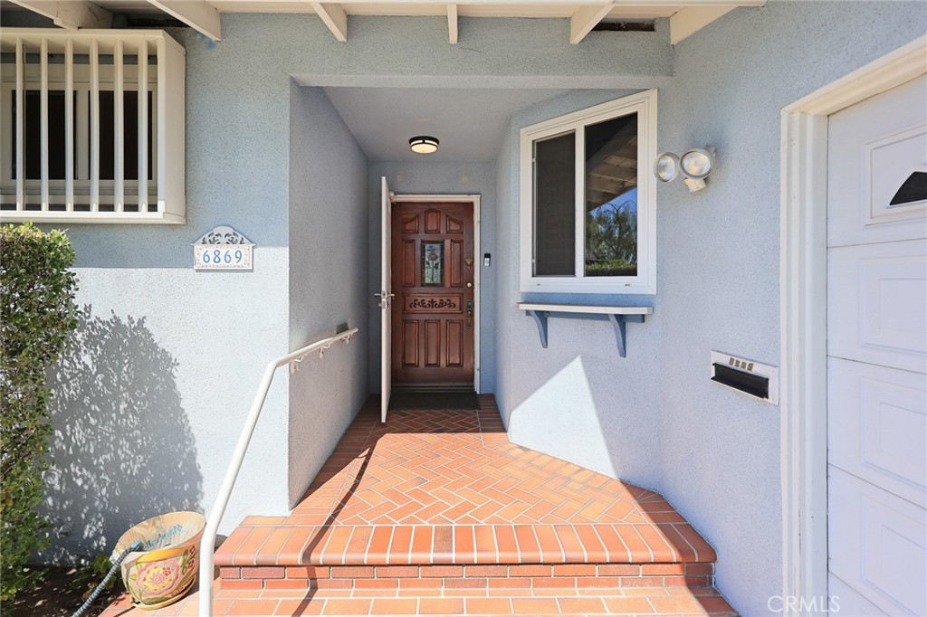 6869 San Bruno Property Photo 10