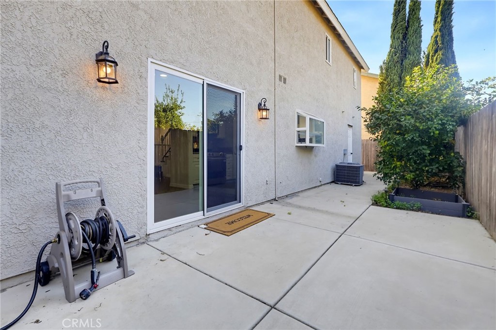 5312 Bartlett B Property Photo 32