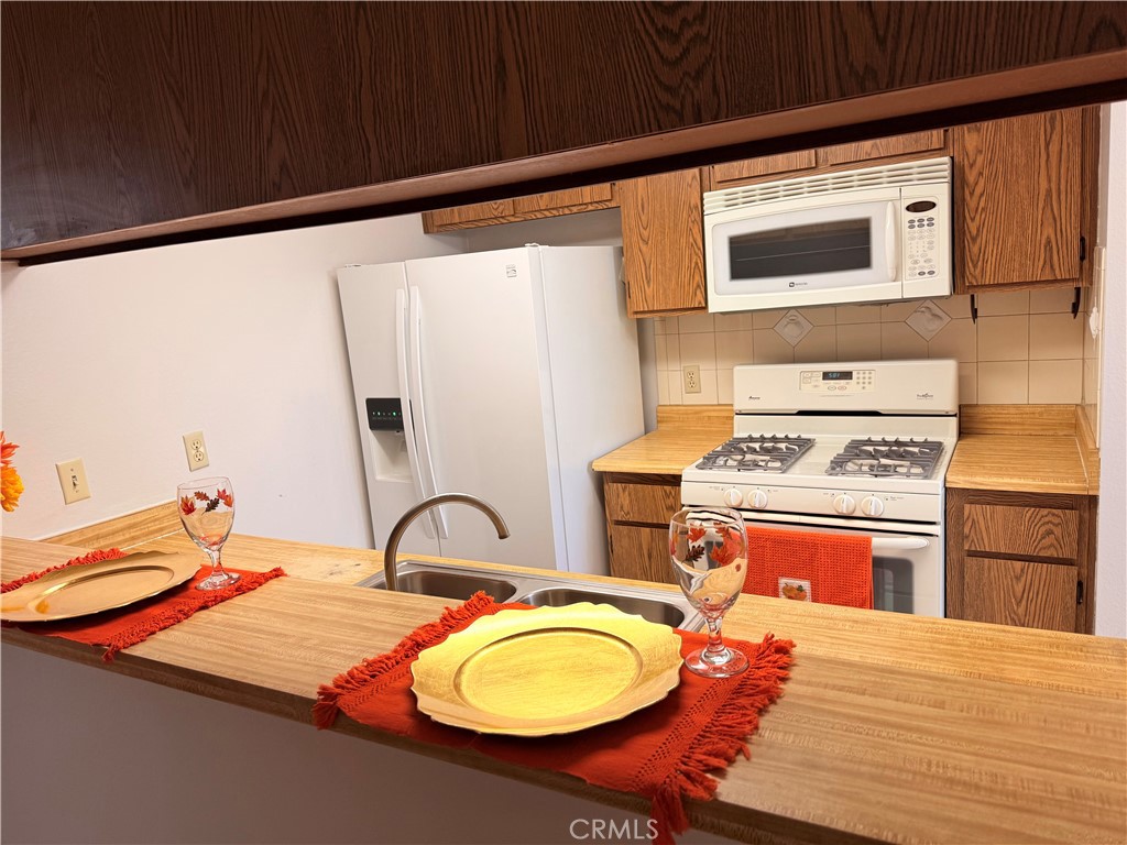 5465 Bohlig 115 Property Photo 7