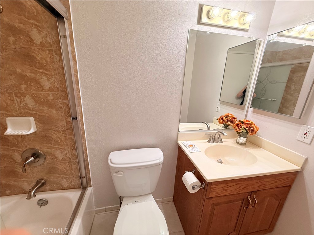 5465 Bohlig 115 Property Photo 17