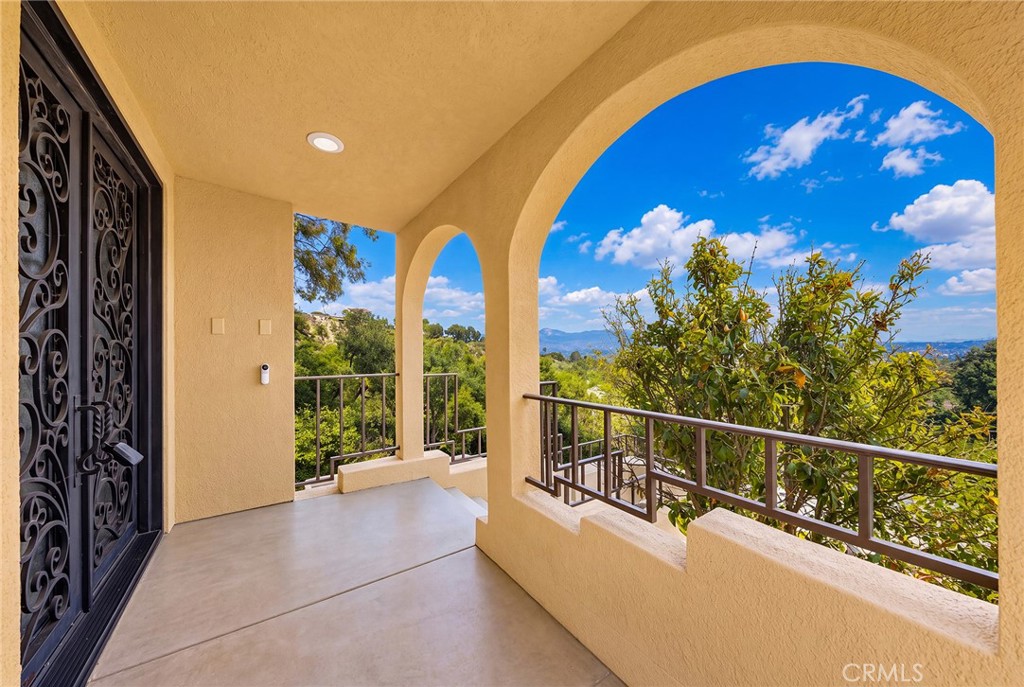 14705 Finisterra Property Photo 3