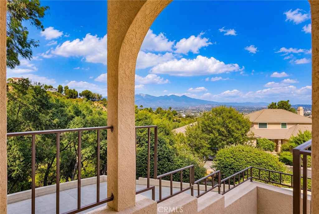 14705 Finisterra Property Photo 4