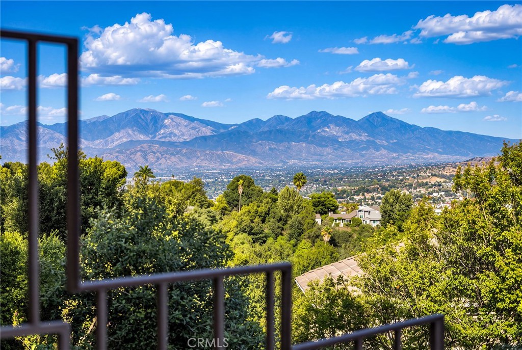 14705 Finisterra Property Photo 5