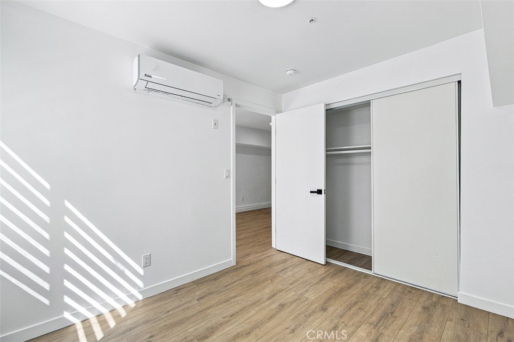 435 N Euclid Property Photo 28