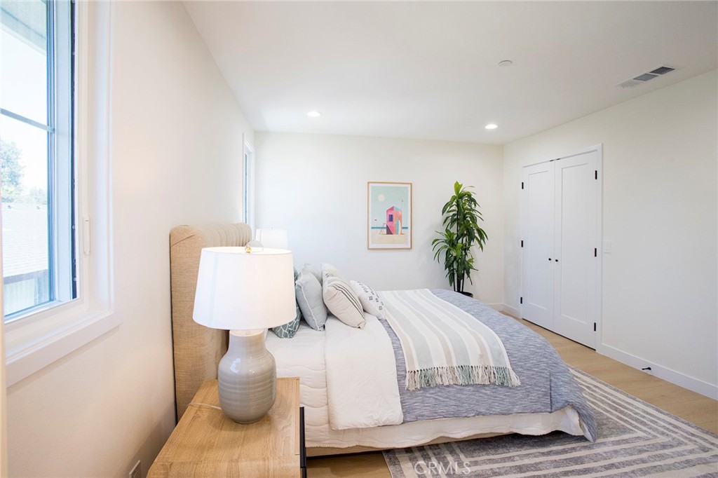 1025 La Cadena C Property Photo 19