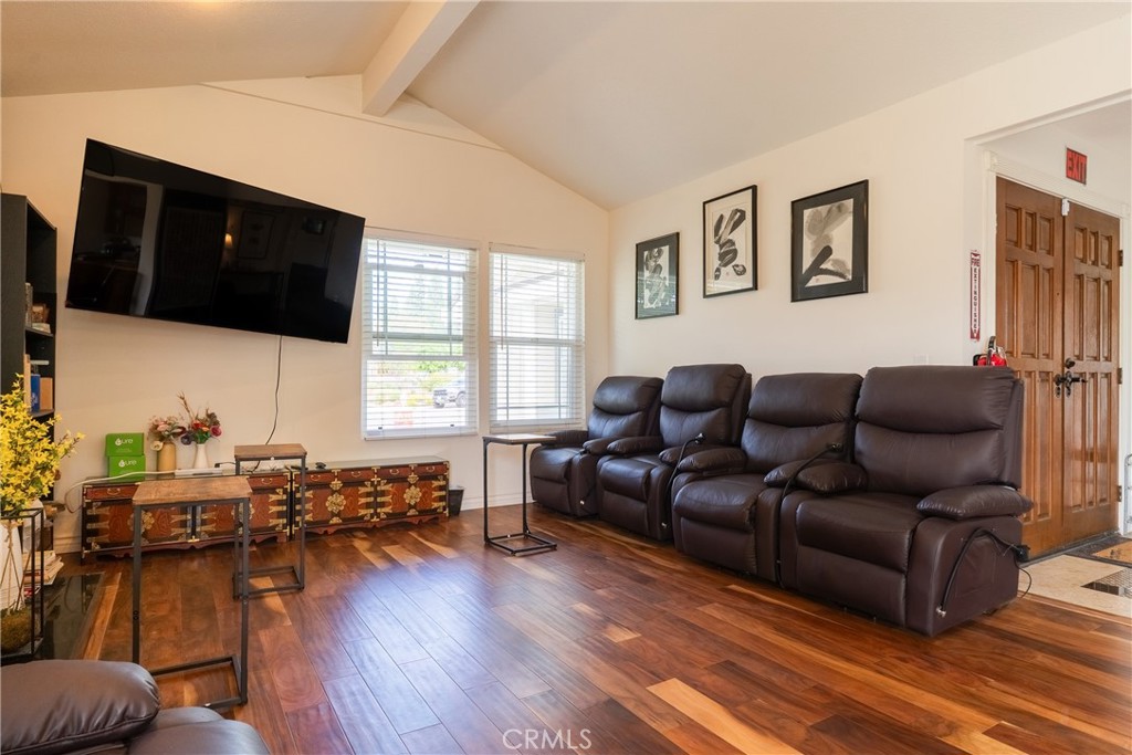4994 Via Rosa Property Photo 3