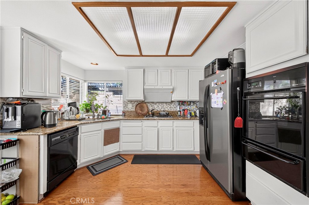 11365 Genova Property Photo 10