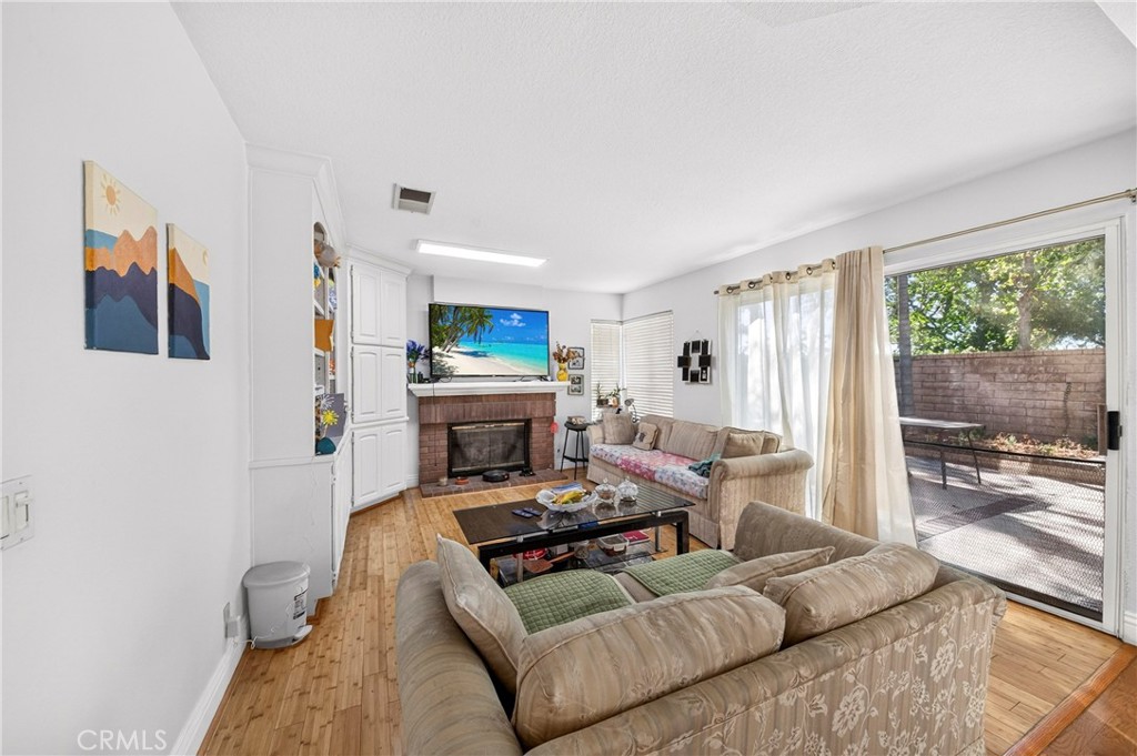 11365 Genova Property Photo 12