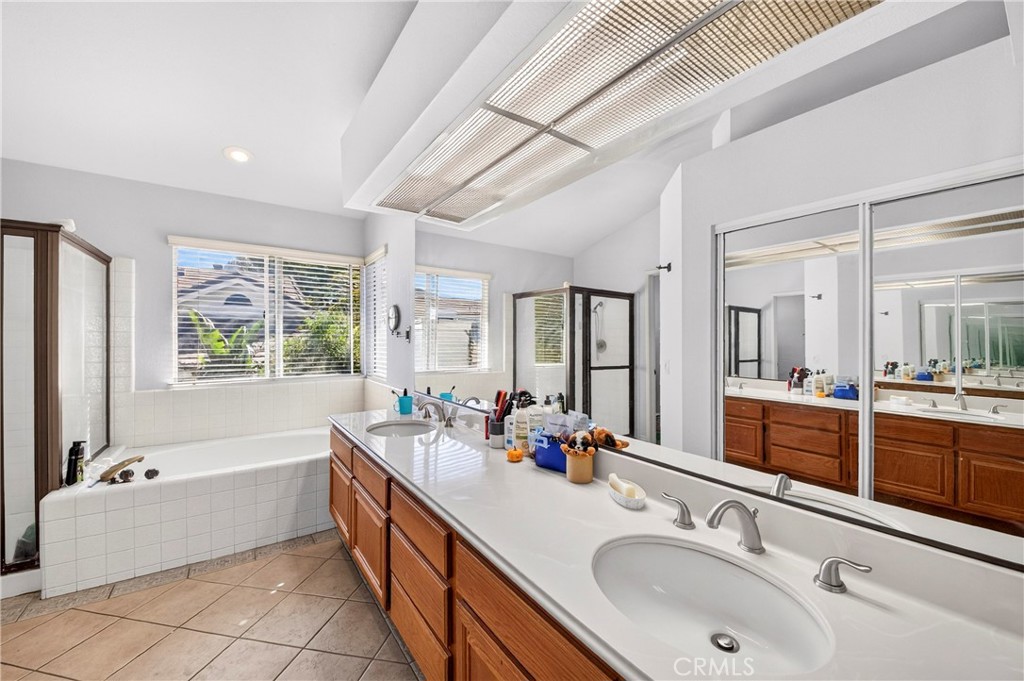 11365 Genova Property Photo 18