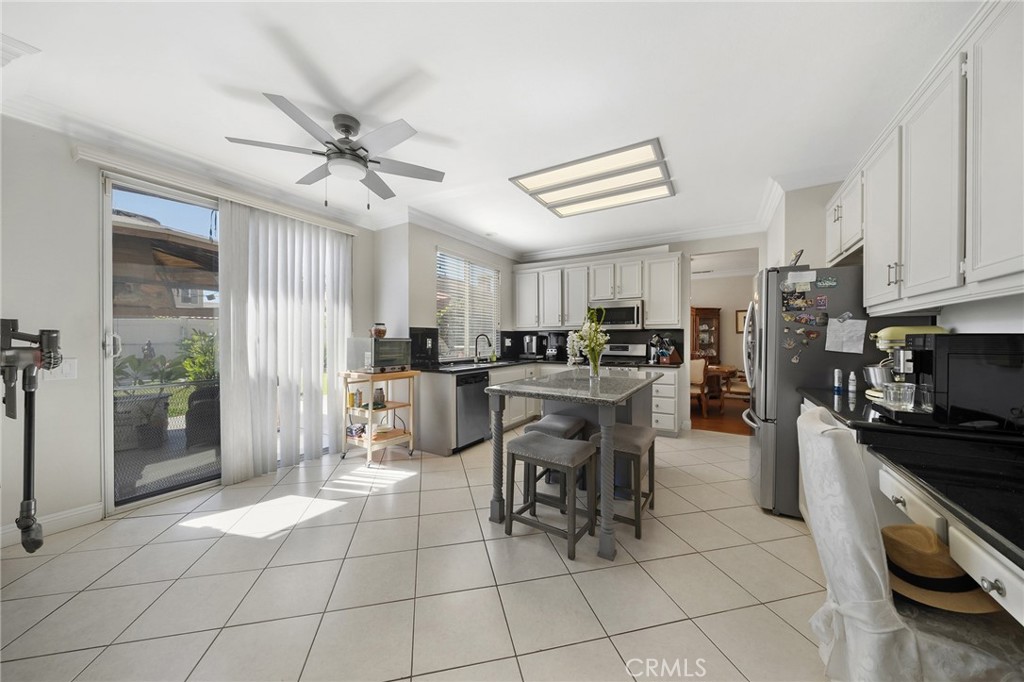 12300 Kings River Street Property Photo 21