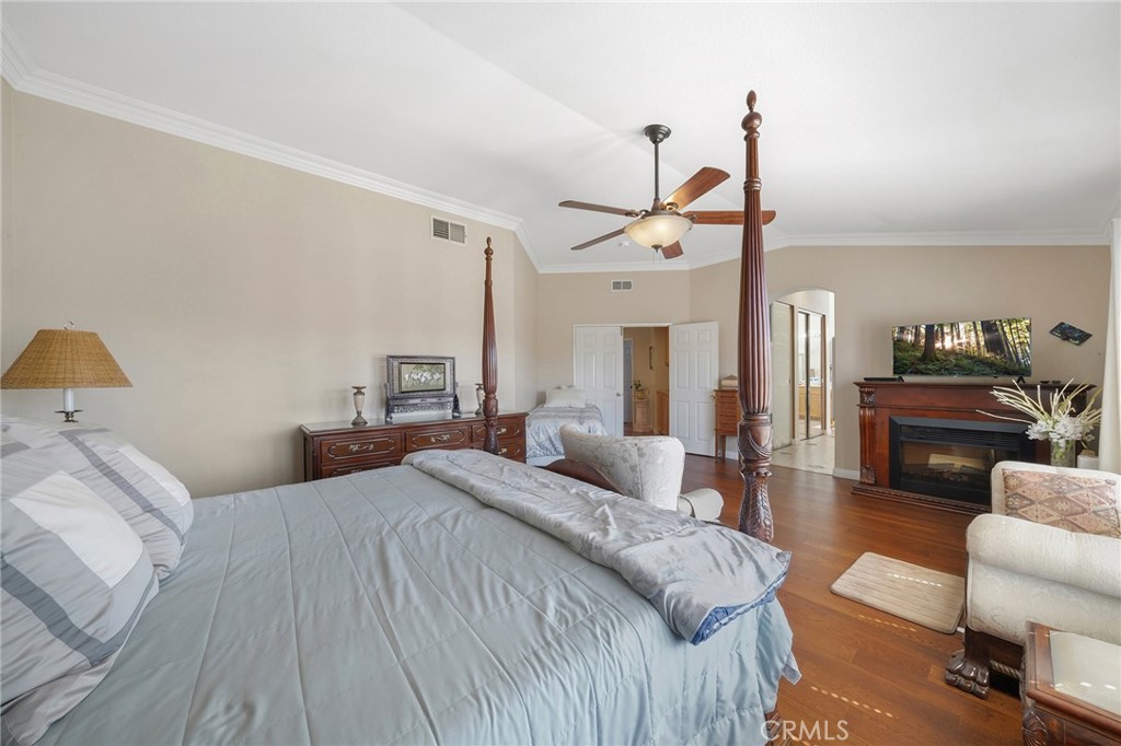 12300 Kings River Street Property Photo 24