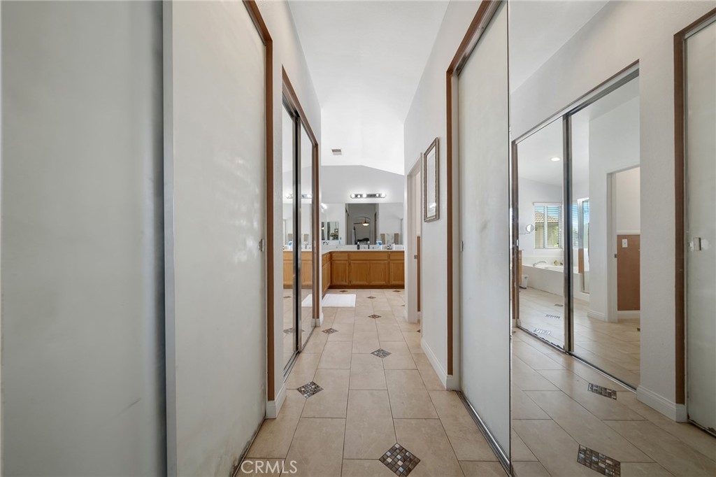 12300 Kings River Street Property Photo 25