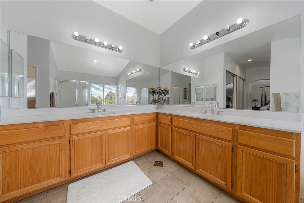12300 Kings River Street Property Photo 26