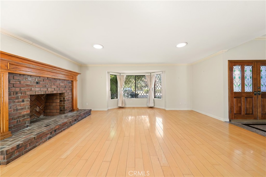 1926 S 2nd Avenue Property Photo 9
