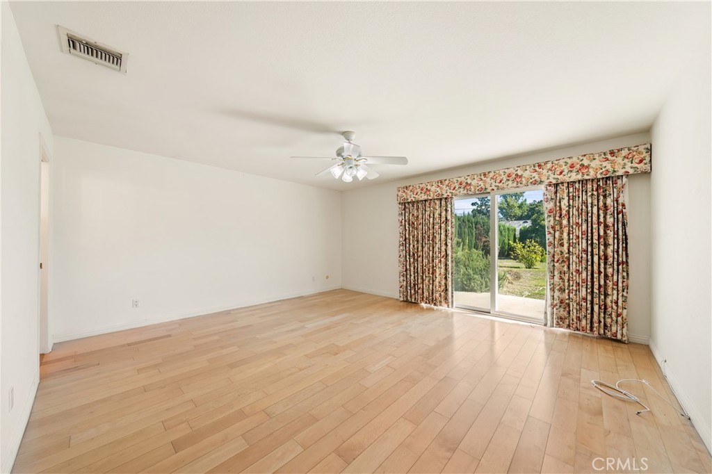 1926 S 2nd Avenue Property Photo 14