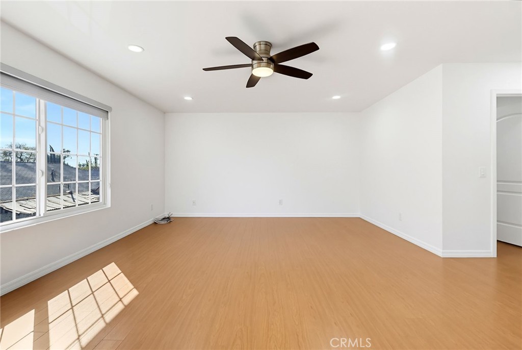 5312 Bartlett B Property Photo 24