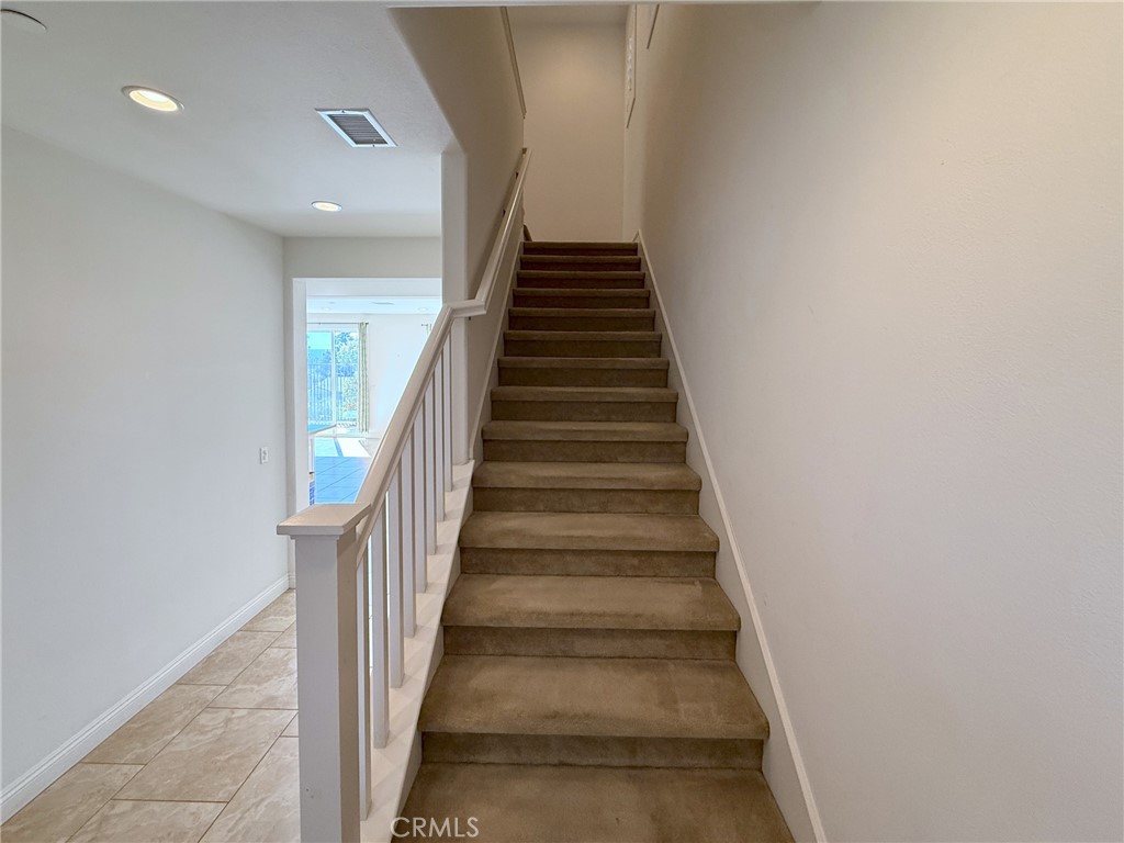 2700 E Coalinga Drive Property Photo 8