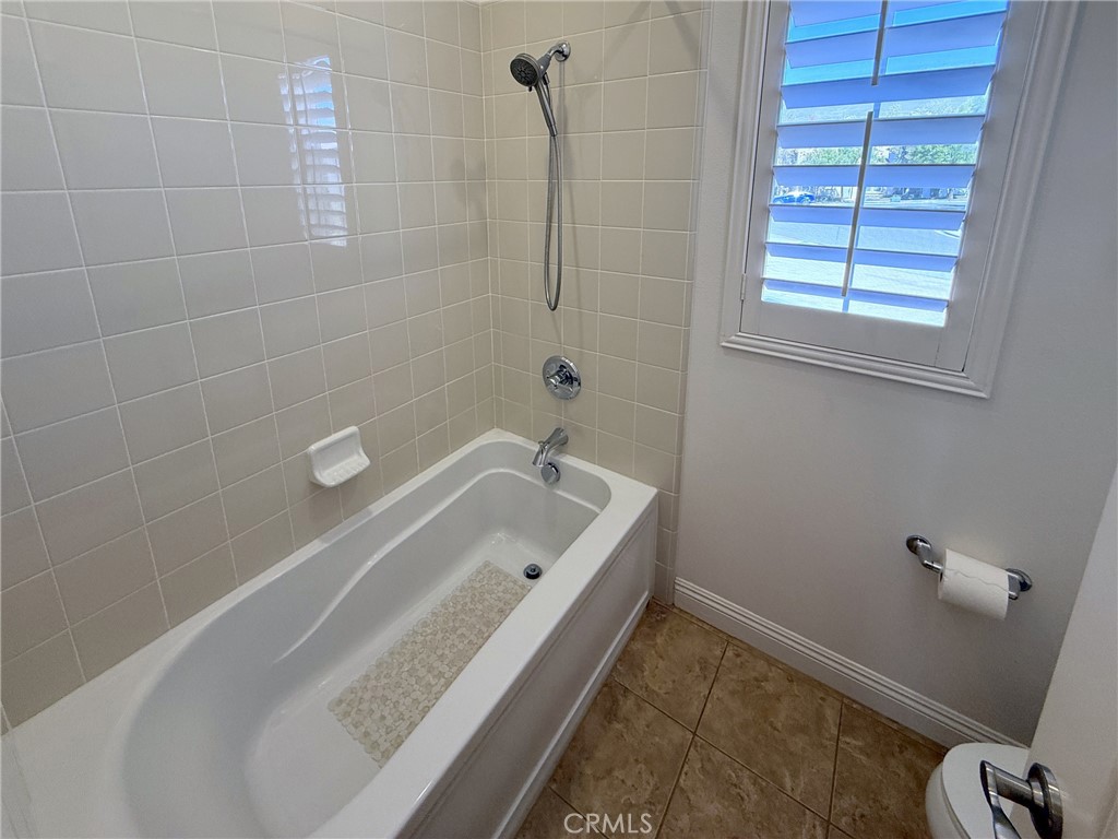 2700 E Coalinga Drive Property Photo 18