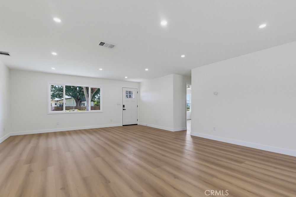 5105 Golden West Property Photo 20