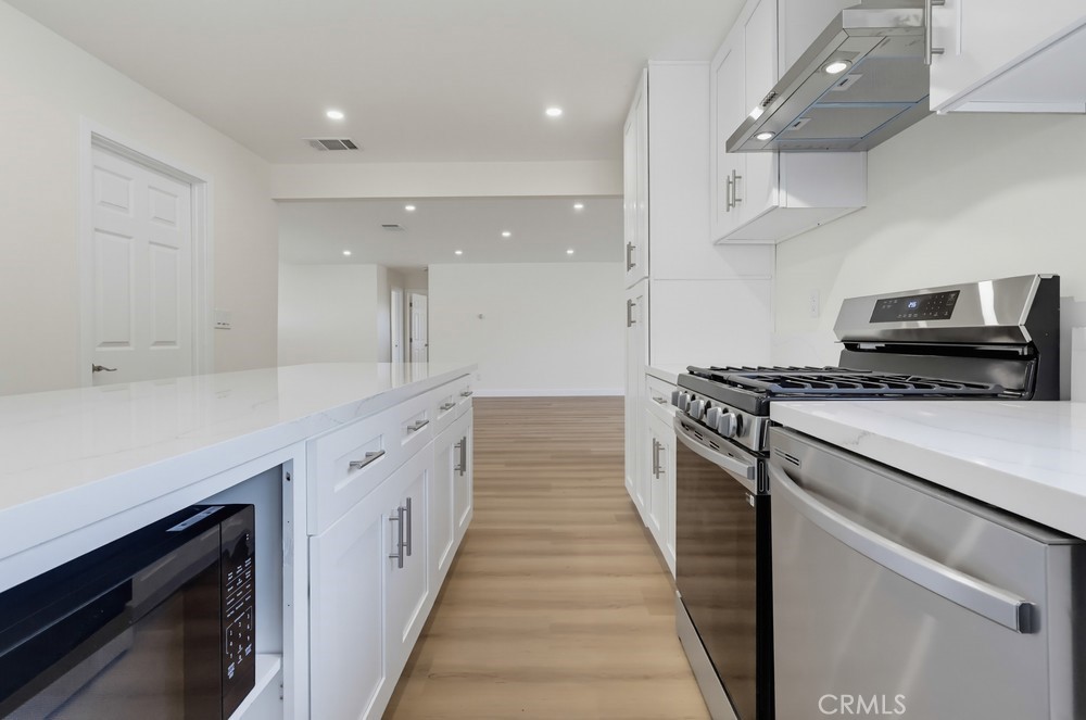 5105 Golden West Property Photo 25