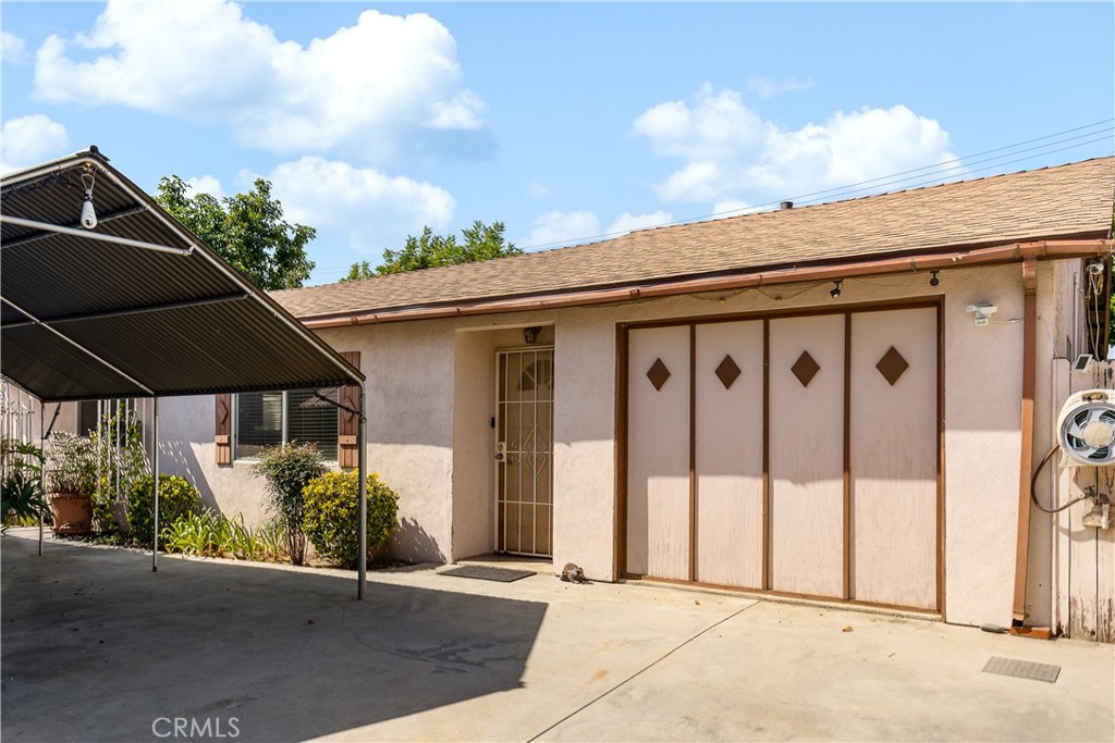 5623 Gracewood Property Photo 1