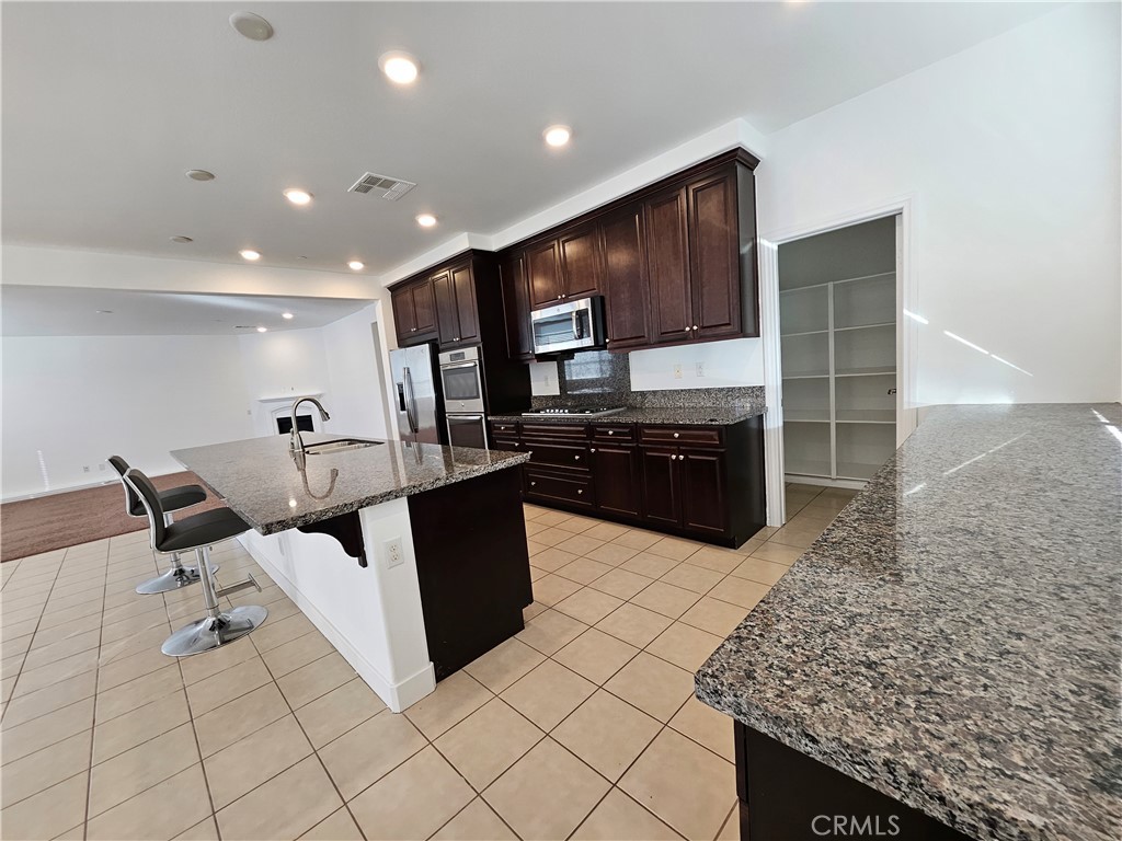 13213 Chatham Property Photo 4