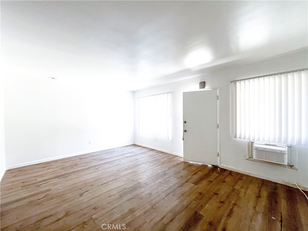 525 W Alpine St A Property Photo 9