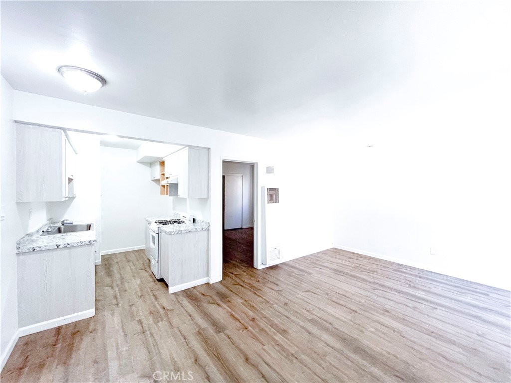 525 W Alpine St A Property Photo 11